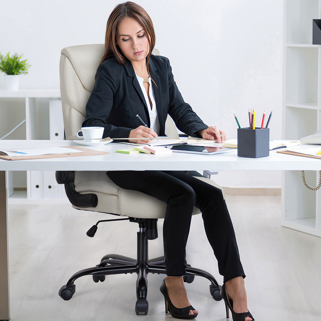 Ergonomic Office Desk Chair in PU Leather